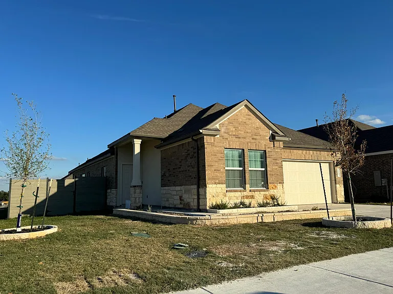 101 Blue Blaze Trl — Photo 8