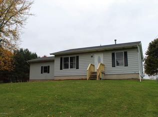 8425 Corrison Rd, Grand Ledge, MI 48837