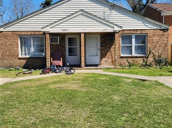 1215 Hoover Ave, Chesapeake, VA 23324