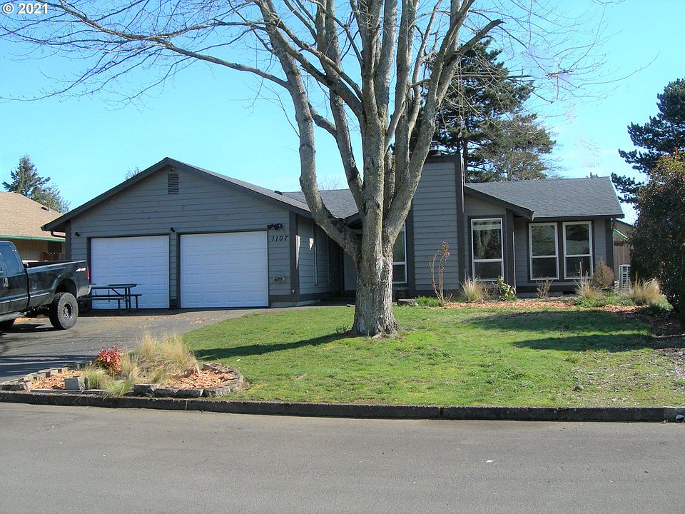 1st image of 1107 SE 146th Ct