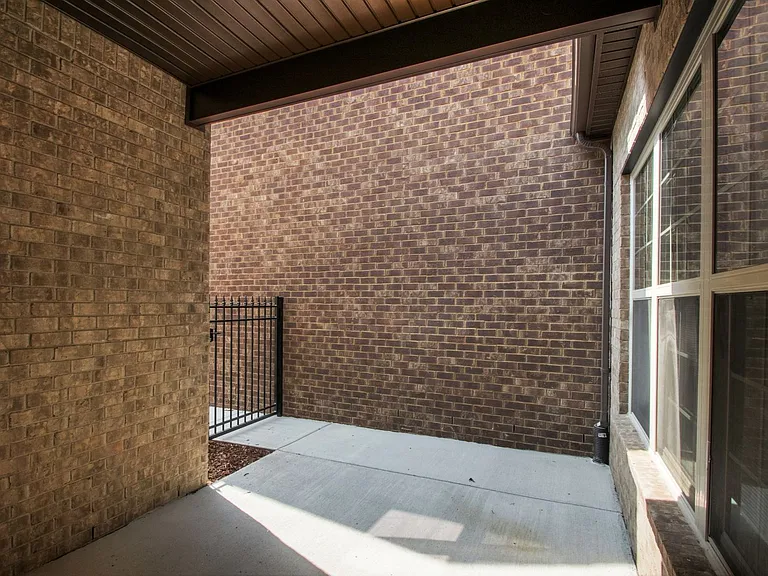 923 Scouting Dr — Photo 38