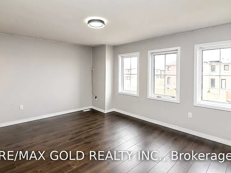 206 Crafter Cres — Photo 28