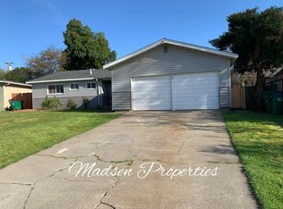 2 Larkspur Ln, Chico, CA 95926