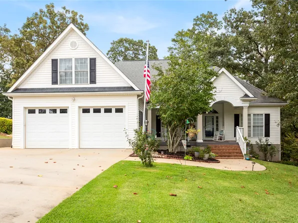 104 Midway Dr, Anderson, SC 29625