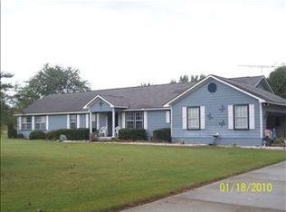 150 Cyrus Futrell Rd, Chinquapin, NC 28521