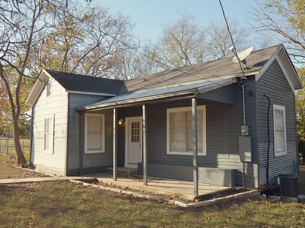 514 W Jefferson St, Brenham, TX 77833