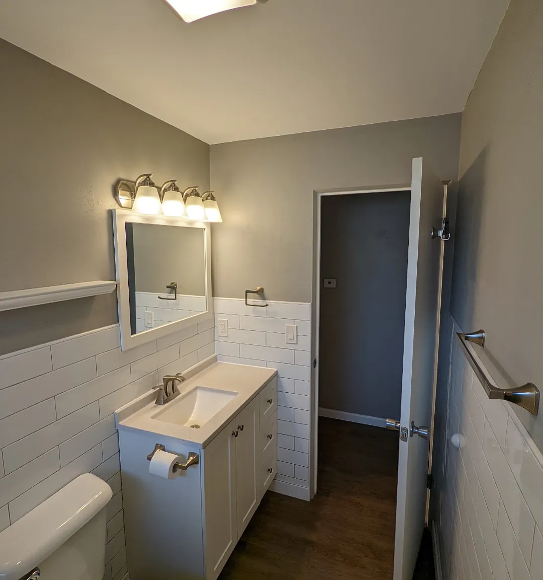 2 bed, 1040 sqft, $1,650 — Photo 2