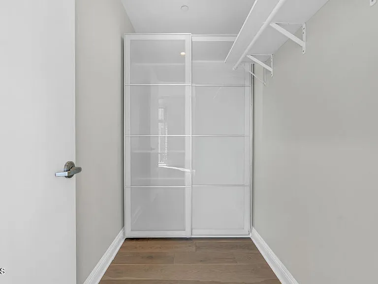 801 S Grand Ave #1710 — Photo 40