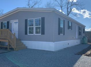 72 Riverview Dr, Rochester, NH 03867