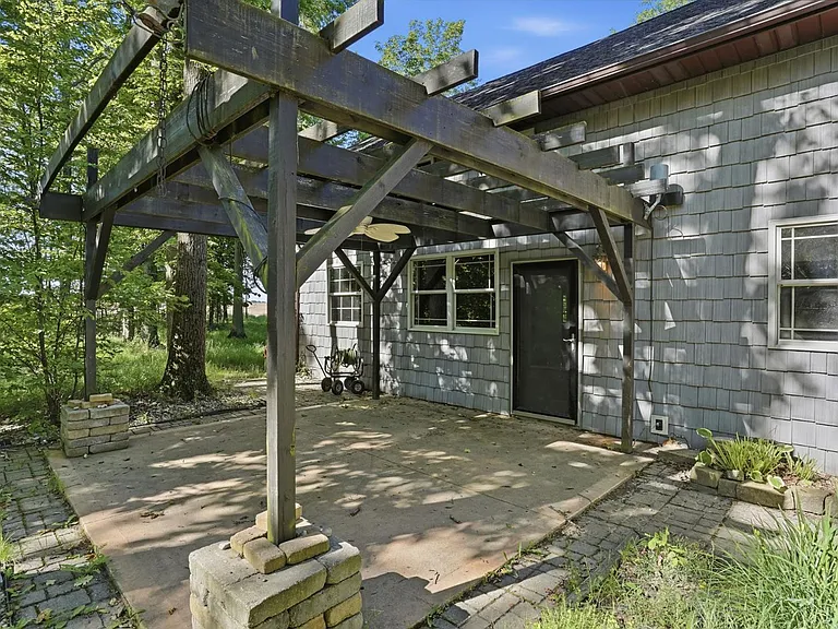 18534 County Road 10 — Photo 2