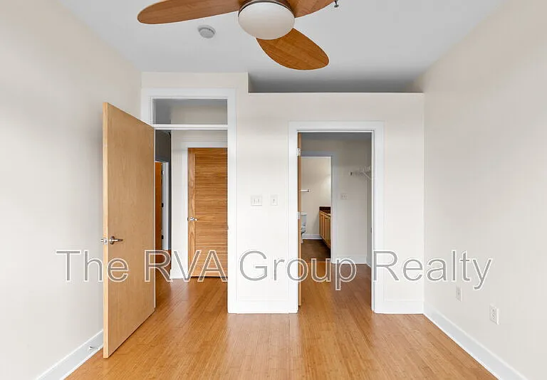 110 W Marshall St #27 — Photo 35