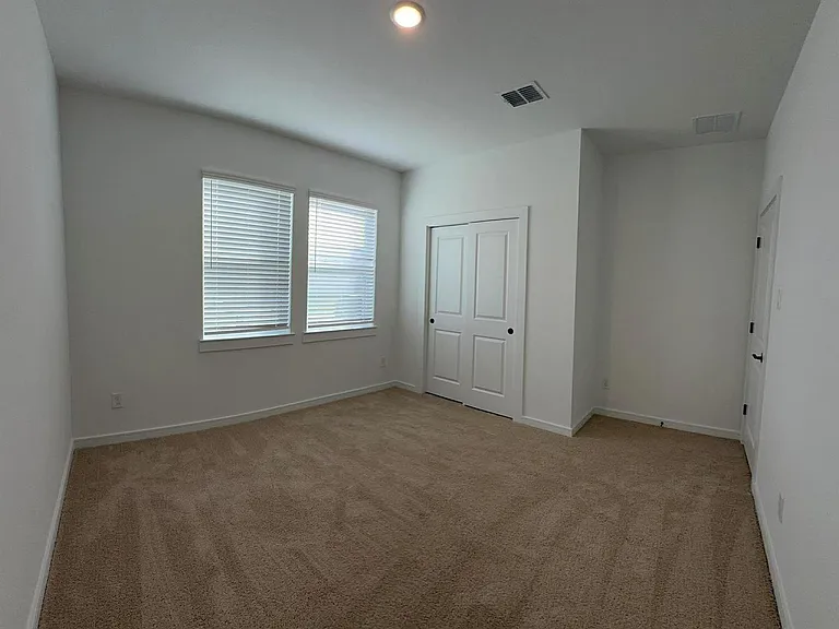 4723 Bay Vista Dr — Photo 4