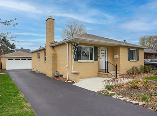 1517 Westminster Dr, Columbus, OH 43221