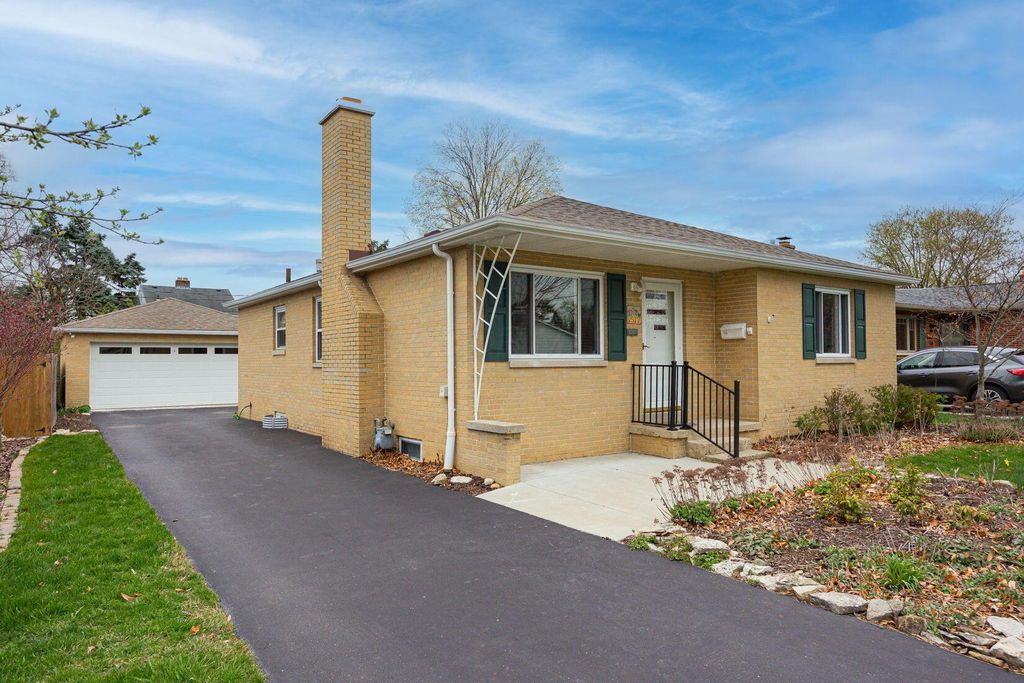 Real estate listing image