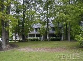 18 Cambridge Ct, Wappingers Falls, NY 12590