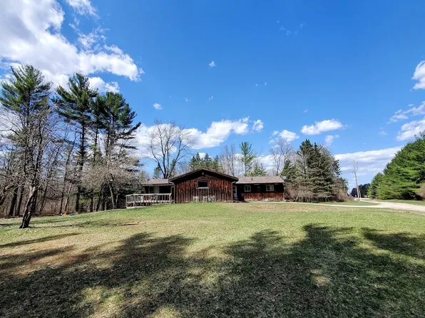 E8299 County Road H, Fremont, WI 54940