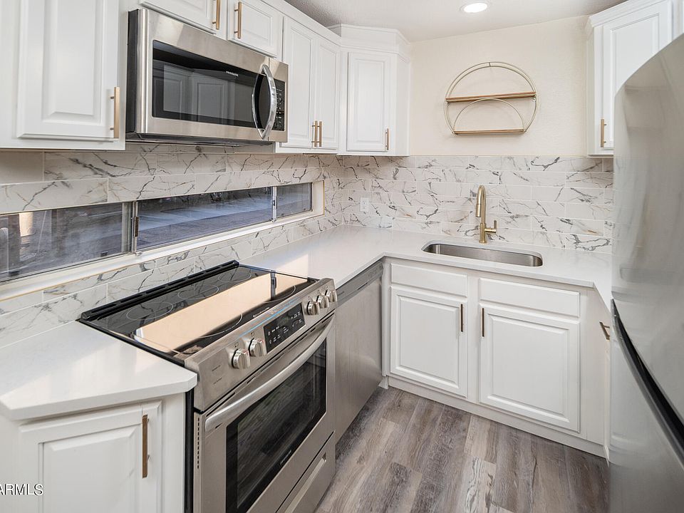 1st image of 2670 E OAKLEAF Drive