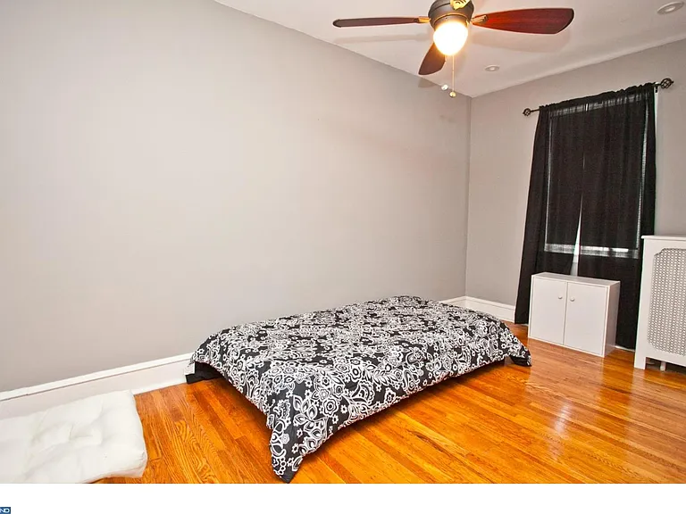 3351 Ainslie St — Photo 13