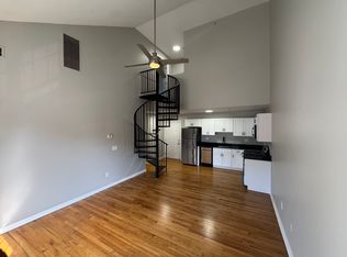 680 Boston Post Rd APT 22, Milford, CT 06460