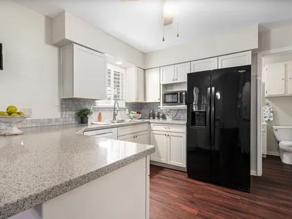 5th image of 902 Clover Ridge Ave