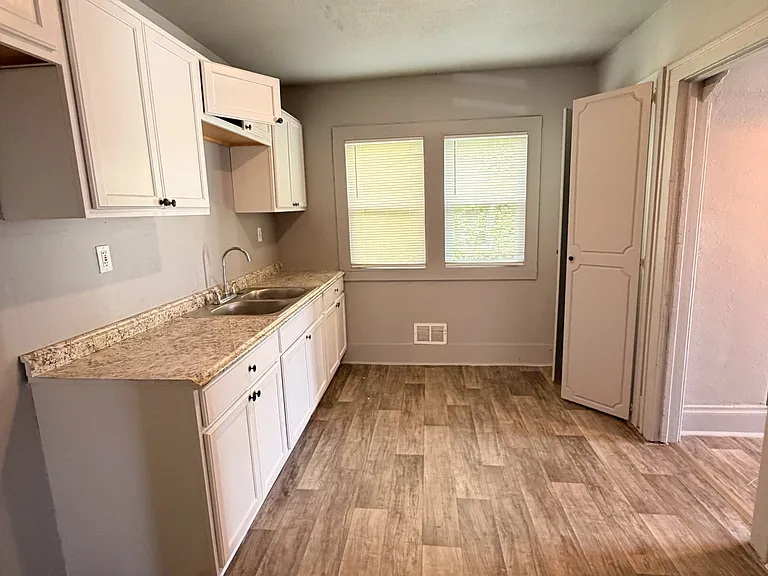 13225 Santa Rosa Dr — Photo 5