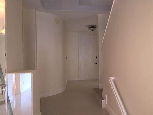 4th image of 3025 NE 207th Ter