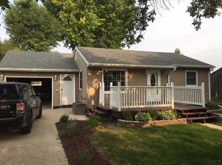 206 S Benson St, Tioga, ND 58852