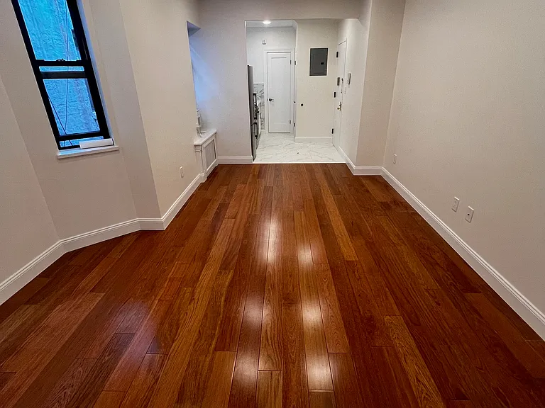 350 E 65th St #9 — Photo 11