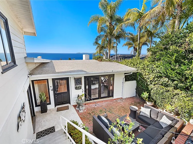 875 Coast View Dr — Photo 13