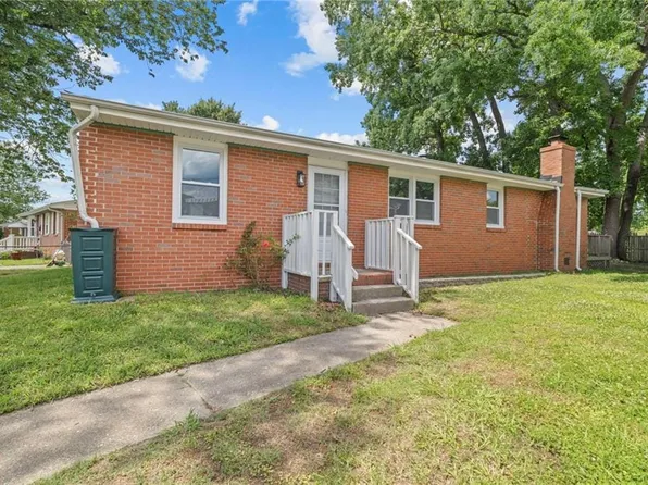 2915 Mattox Dr, Chesapeake, VA 23325