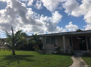 10900 SW 40th Ter, Miami, FL 33165