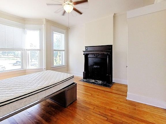 3rd image of 418 Vine St #5