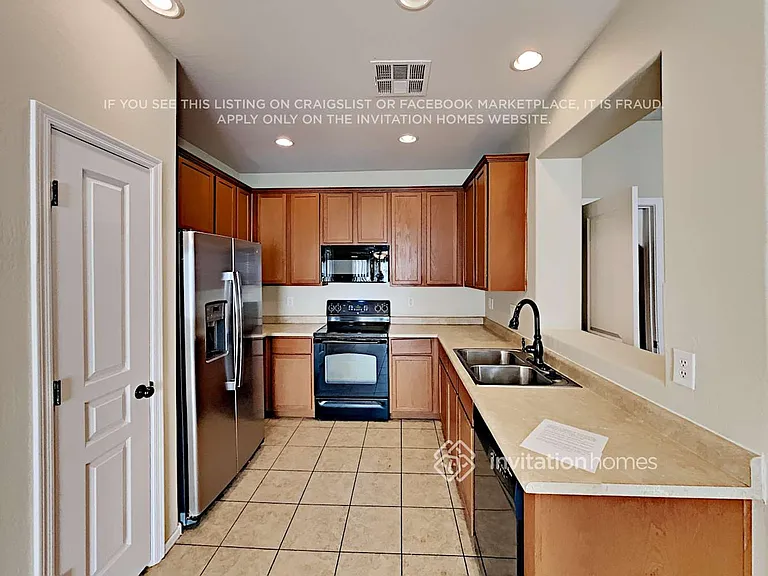 1744 E Joseph Way — Photo 7