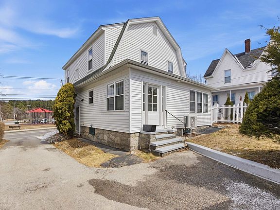 4th image of 467 Bridge Street