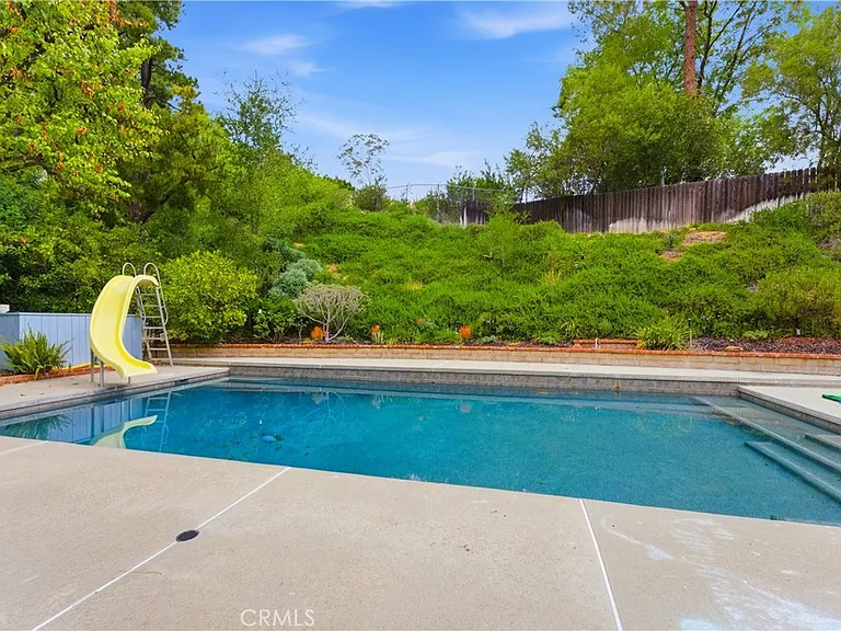 19511 Rosita St — Photo 41