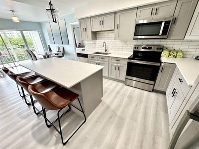 400 Diplomat Pkwy APT 410, Hallandale Beach, FL, 33009