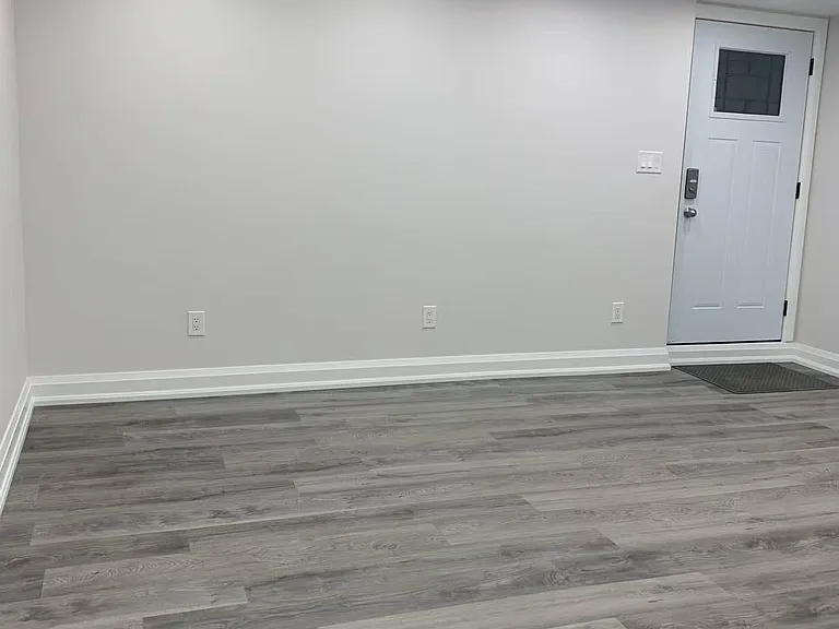 76 Mansfield Ln #BASEMENT — Photo 3