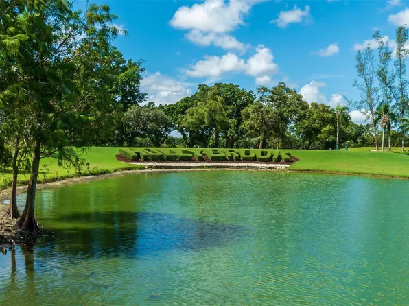671 S Hollybrook Drive #301, Pembroke Pines, FL 33025