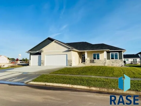 626 Highland St, Harrisburg, SD 57032
