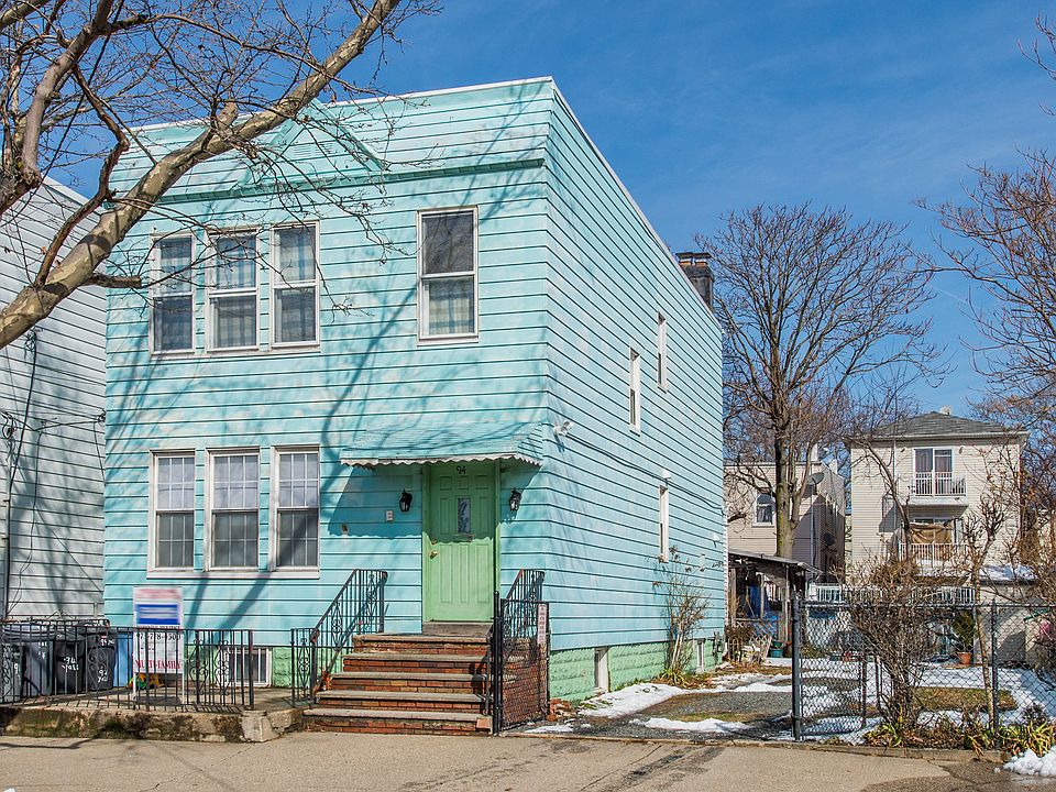 2nd image of 92 Yale Ave