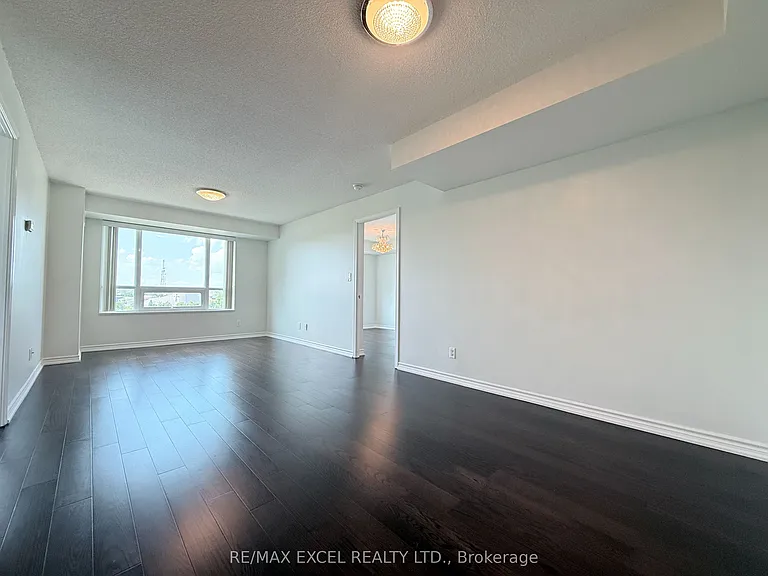 2020 McNicoll Ave #607 — Photo 2