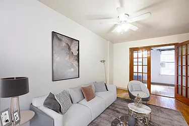 Rented by R New York