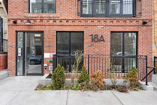 Rented by Compass | media 10