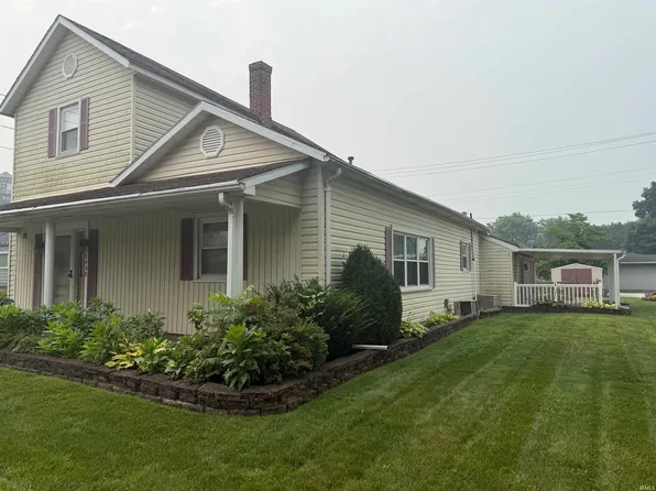 349 E State St, Albany, IN 47320