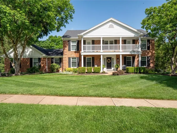 2713 Autumn Run Ct, Chesterfield, MO 63005