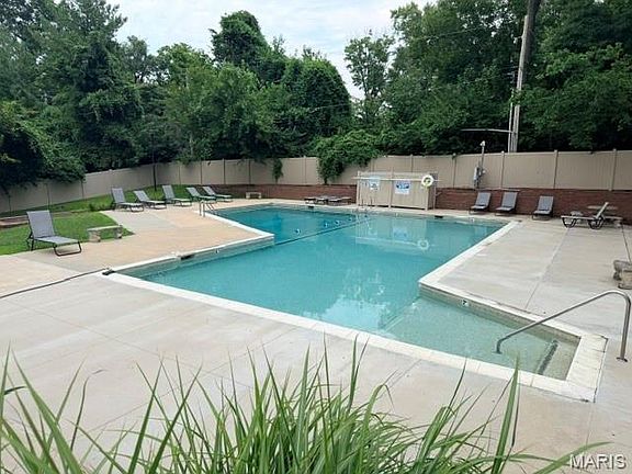 4th image of 1115 Appleseed Ln APT A
