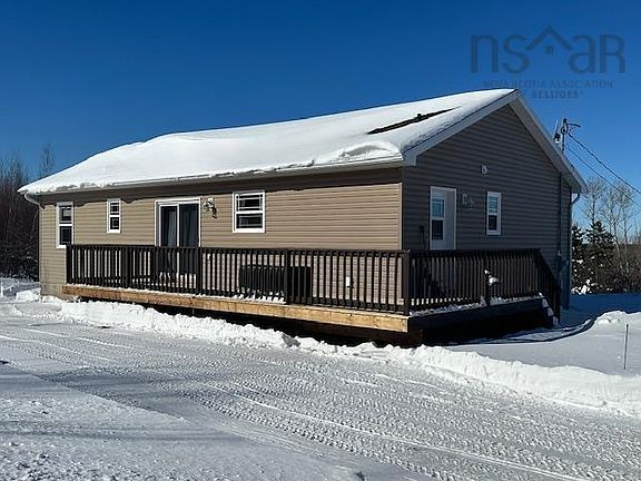 3rd image of 122 Andersons Mountain Rd
