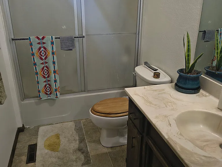 751 Riverside Dr — Photo 6