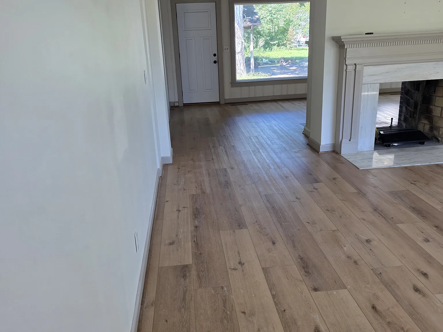 3 bed, 2.5 bath, 2002 sqft, $1,800 — Photo 3