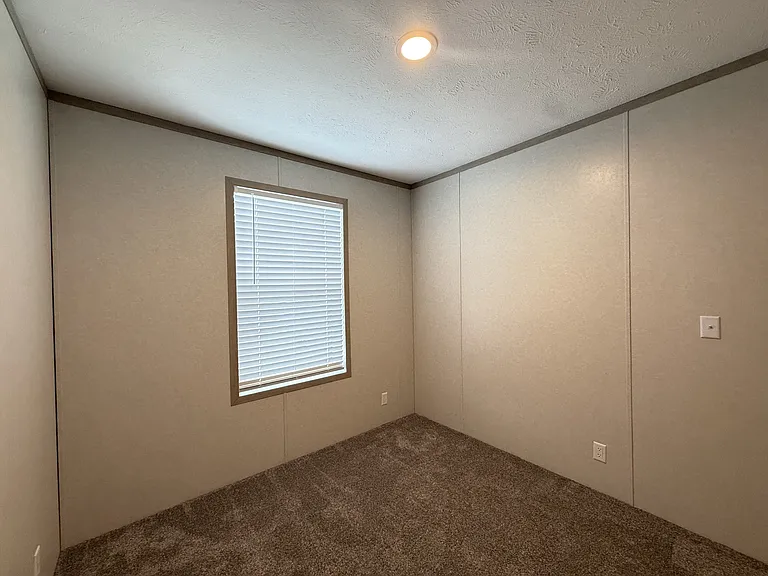 29800 Guilford Cir #124 — Photo 15